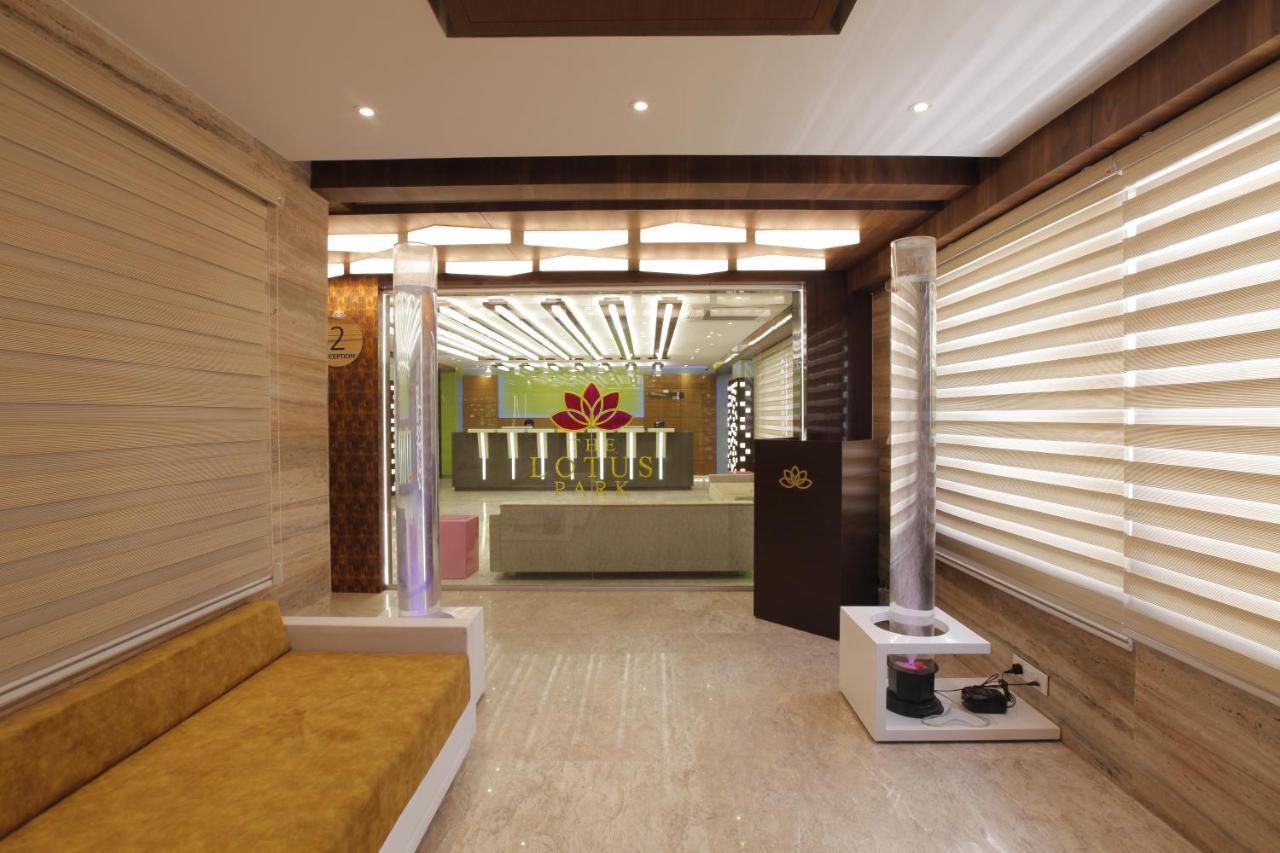 莲花公园酒店 阿穆达巴 外观 照片